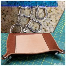 Load image into Gallery viewer, Small Shackles, 4pk